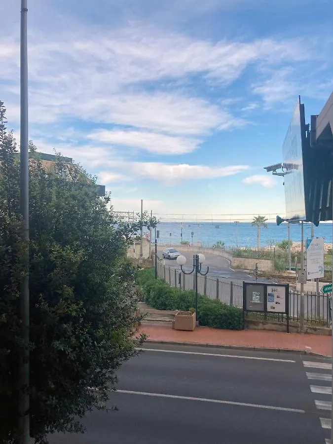 Borghetto Montevideo1 Apartment Borghetto Santo Spirito 0*,